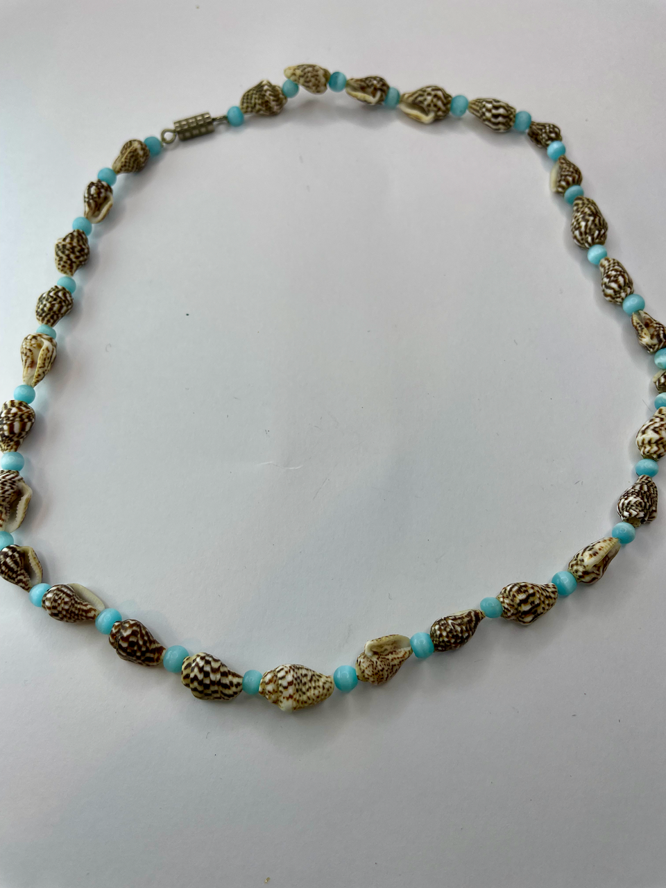 Vintage Seashell necklace Barrel Clasp Costume Jewellery necklace