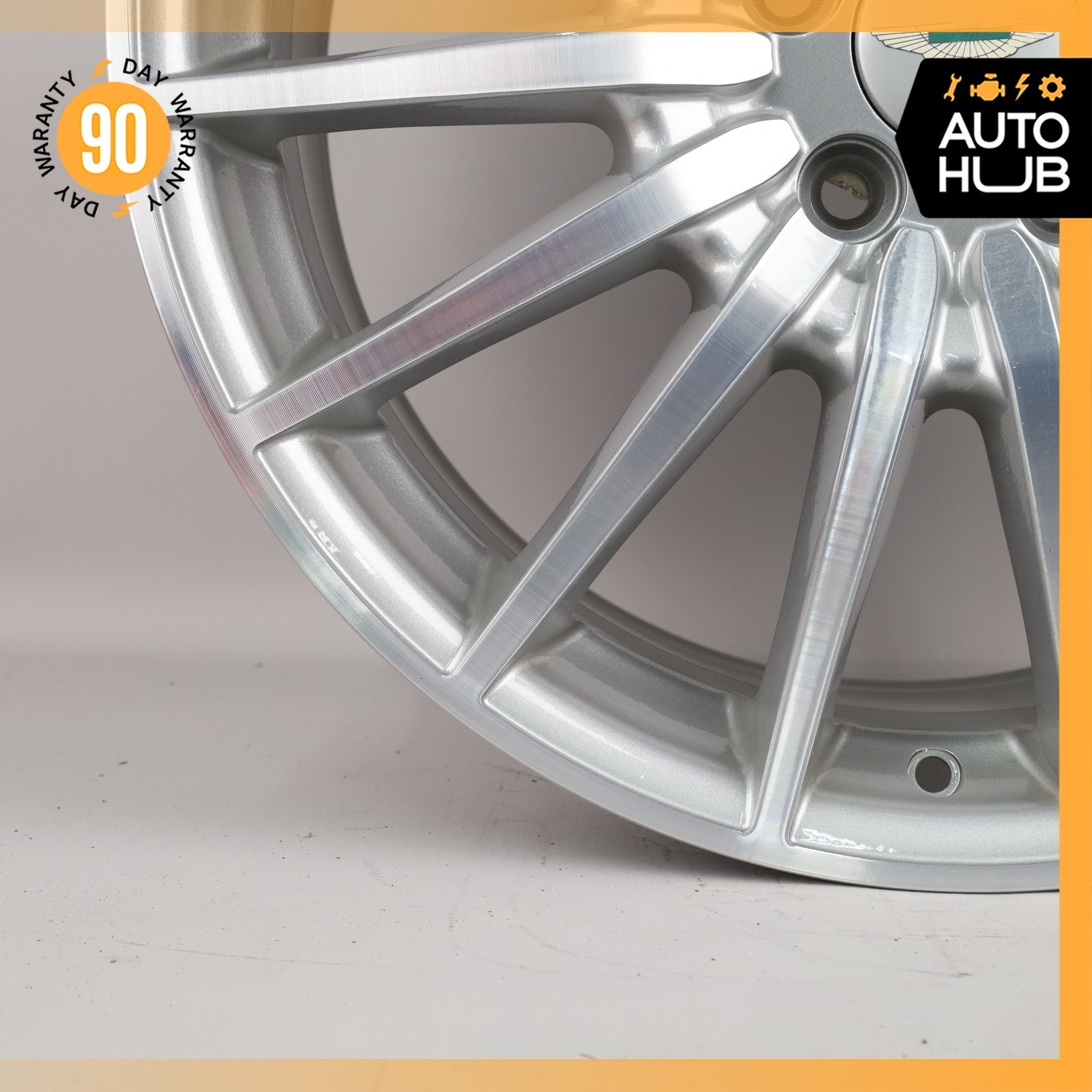 Aston Martin DB9 8.5 x 19 19" Front Wheel Rim Silver 4G431007FA OEM