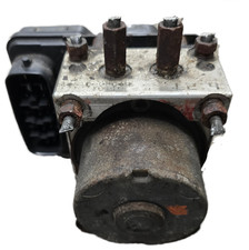 2002 Toyota Sienna ABS Anti Lock Brake Pump 8...