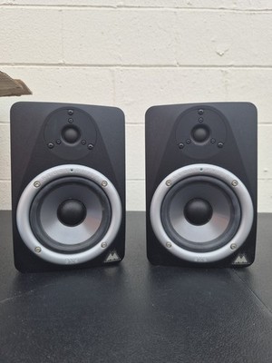 Pair Of M-Audio Studiophile BX5a Deluxe Studio Monitor Speakers - Tested