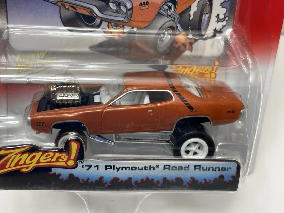 Johnny WHITE Lightning CHASE Street Freaks Zingers '71 Plymouth Road Runner 2004 - Image 4 of 4