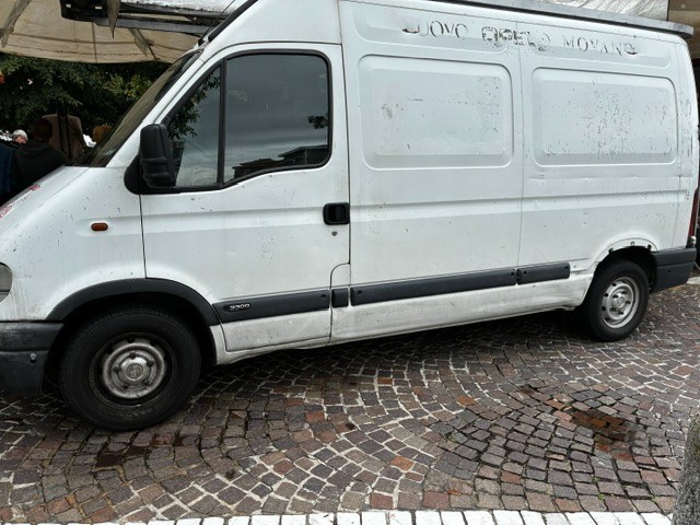 furgone usato privato OPEL MOVANO IMMATRICOLATO MARZO 2000 foto 2