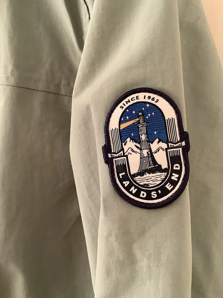 BNWT LANDS END SQUALL  GREEN OUTDOOR WATERPROOF HOODED ANORAK  JACKET S(10-12) - Image 3 of 4