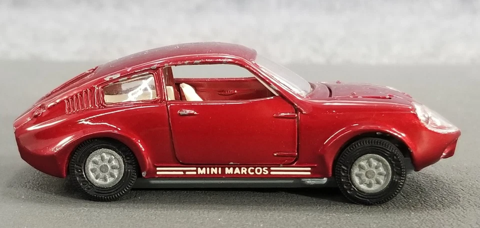 VTG CORGI TOYS 1/43 MINI MARCOS GT 850 DIECAST METAL RED MADE IN UK - Image 3 of 4