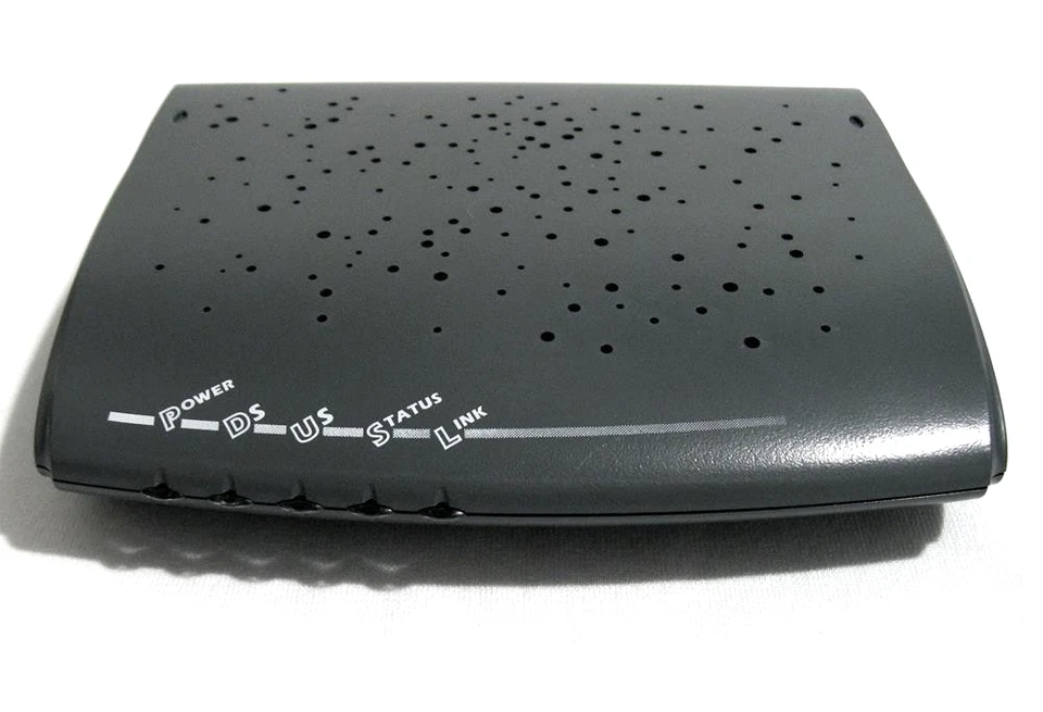 ZyXEL BRG-35503 Cable Modem DOCSIS 3.0 IPv4 & IPv6 Compatible Hitron - OPEN BOX - Image 2 of 4