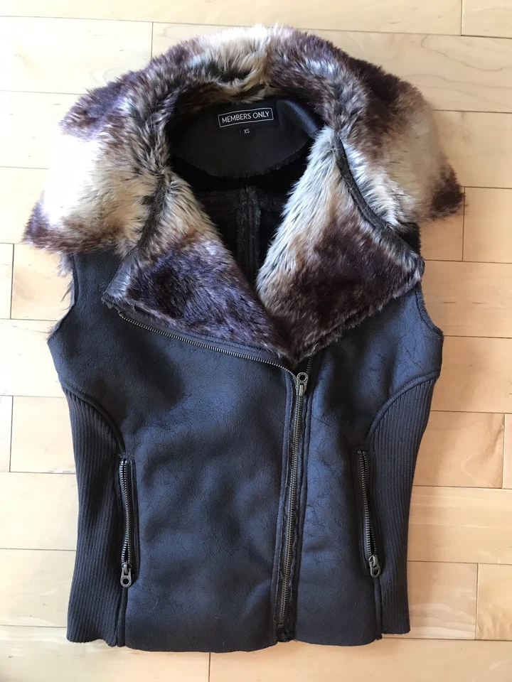 URBAN OUTFITTERS Members Only SUPER SOFT Faux Vegan Fur Vest - Imagem 4 de 4