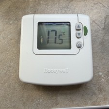 Honeywell DT90E Wired Digital Room Thermostat Honeywell Eco Energy Efficient