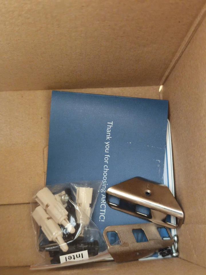 Dissipatore di calore CPU Artic Freezer 7 Pro AM4 AM3+ AM3 AM2+ INTEL 1151 etc - Immagine 3 di 4