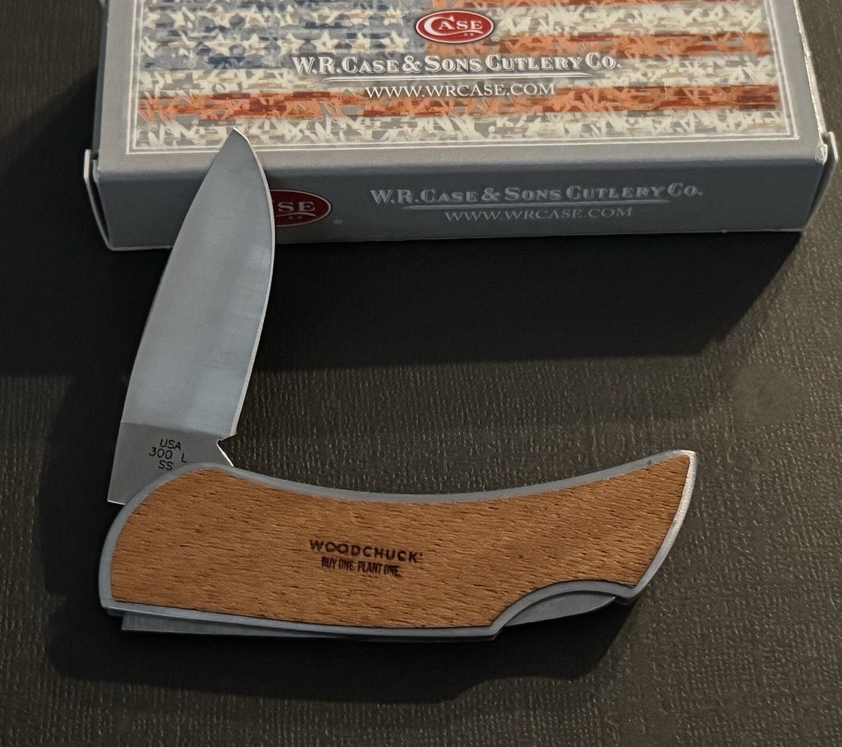 🔥 Case XX M1300 Woodchuck Brushed Stainless Executive Lockback