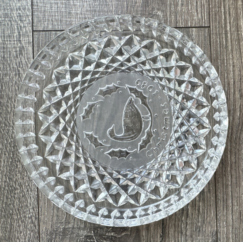 Vintage Crystal Glass Christmas 1989 Decorative Plate / Dish with Bird Design