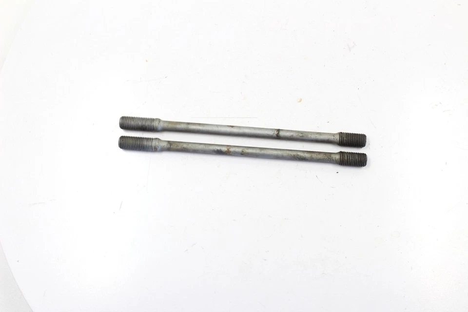 2000 SUZUKI KATANA 750 OEM MEDIUM CYLINDER HEAD STUD BOLT SET PAIR - Image 3 of 4