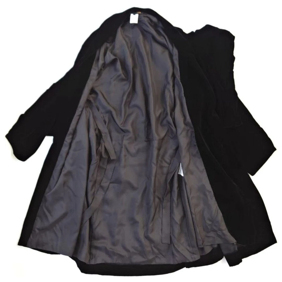 BATA MODIFICADA DE TERCIOPELO RAYÓN PREMIUM PERÍODO PUNK CHIC COMME DES GARCONS 91AW USADA Foto 4 de 4