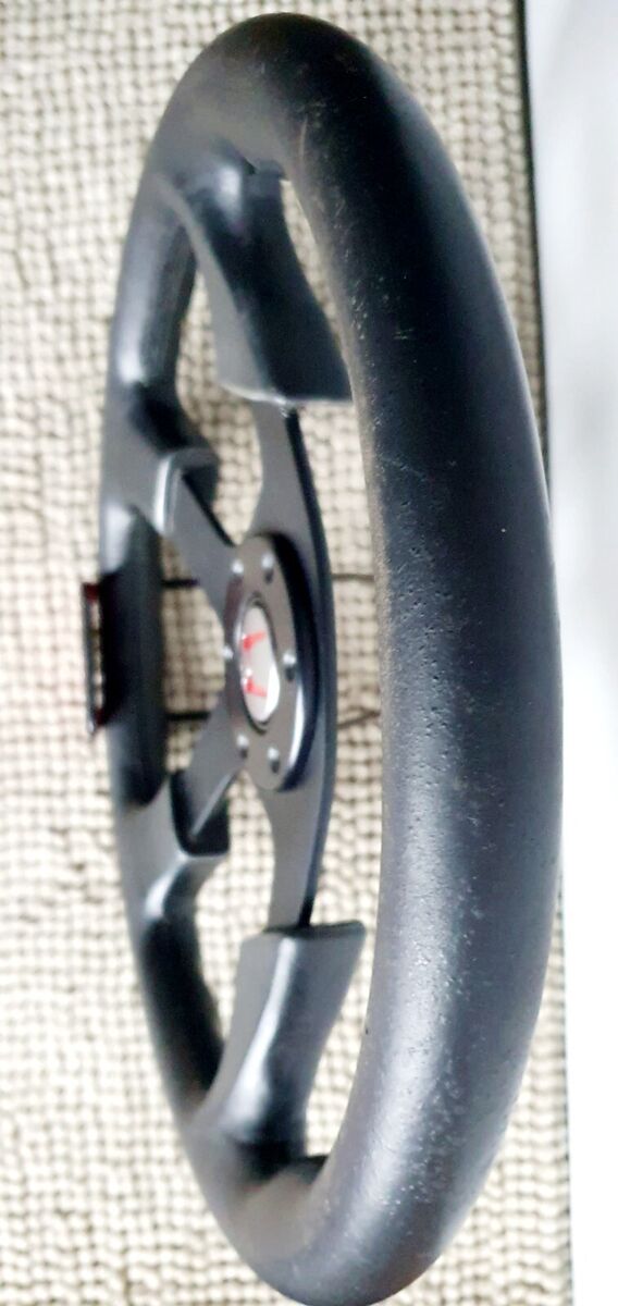 MOMO Honda Access F 1 RARE Leather Steering Wheel EE9 EG6 MOMO Honda Access F 1 RARE Leather Steering Wheel EE9 EG6