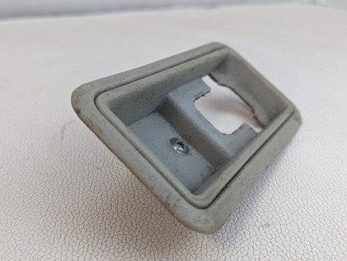 Bisel de borde de manija interior para puerta Dodge Omni GLHT Plymouth Horizon D459AA3 - Imagen 3 de 4