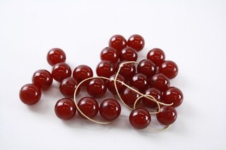 Collana in bachelite ciliegia da riparare/restauro
