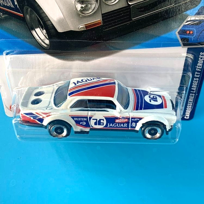 HOT WHEELS 2025 JAGUAR XJC V12 COUPE OLD ENGLISH WHITE 238/250