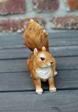Dekofigur Eichhörnchen Gartenfigur Tierfigur Skulptur Gartendeko Landhausstil