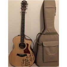 Product Taylor Guitar Monty Python Eric Idol Signed No.LG394