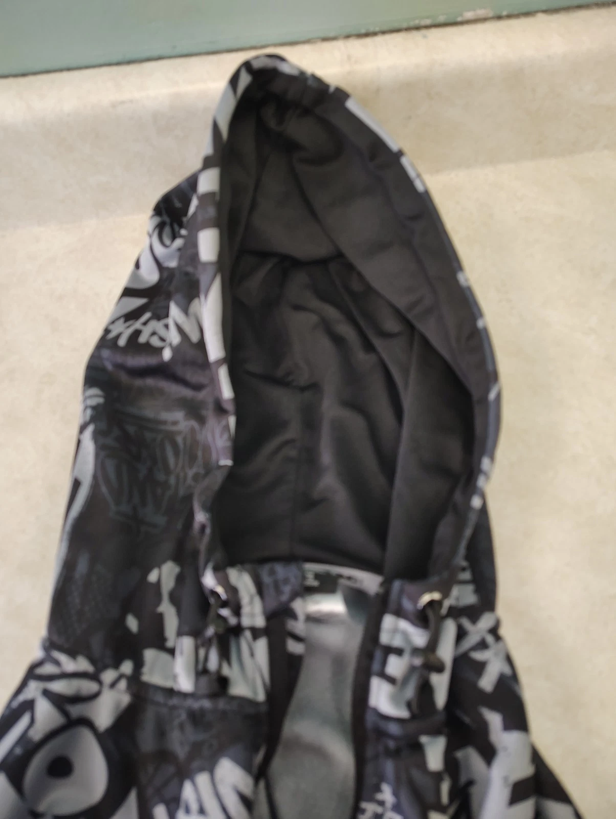AND1 Men's XL Black Gray White Graffiti Full Zip Hooded Mid-Length Jacket image 4