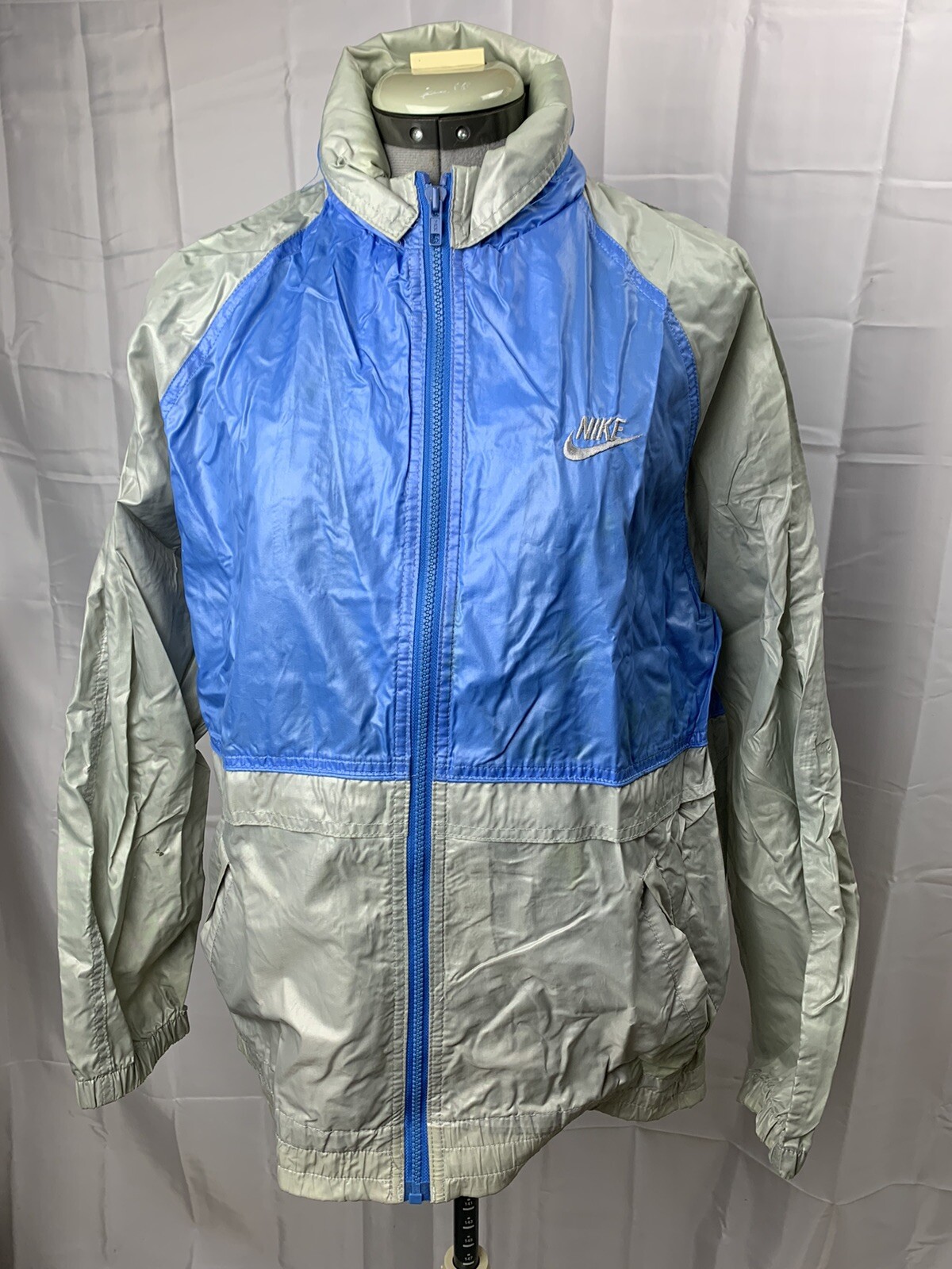 Vintage Nike Packable Windbreaker Size 