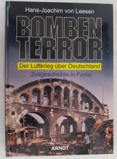 Contemporary History in Color The Bomb Terror by von Leesen IN GERMAN (HC 2005)