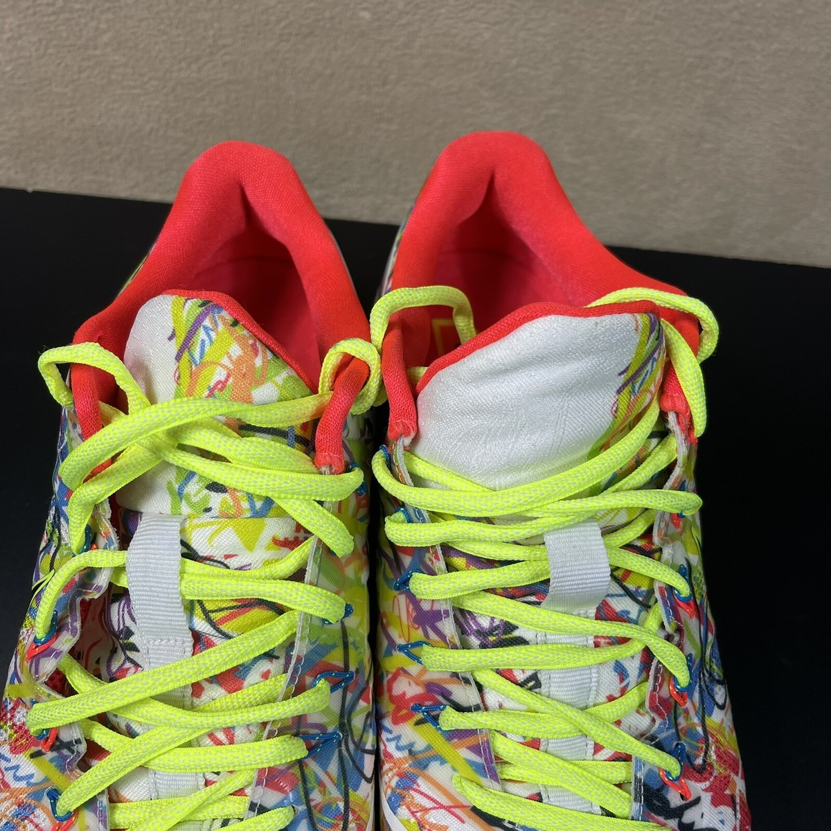 Nike CJ3 Calvin Johnson Flyweave, Thankful Graffitti Amazon.com | Nike CJ Flyweave Trainer | Fitness & Cross-Training main image 4