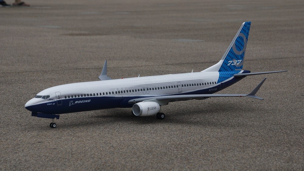 Boeing 737 MAX 9 1:200 モデルプレーン 611wz1fL15L._UF350,350_QL80_.jpg