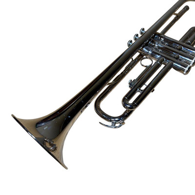 Yamaha YTR-1320 Trumpet with Hard Case & Mouthpiece - Used Yamaha YTR-1320 Trumpet with Hard Case & Mouthpiece - Used