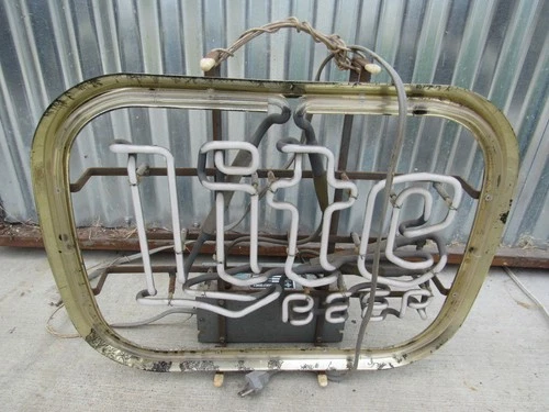 Everbrite Electric Signs Inc. Lite Beer Neon Sign 225V Type T7512W