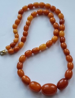 Natural Egg Yolk Butterscotch Antique Baltic Amber Graduated Necklace 15.49 Grm