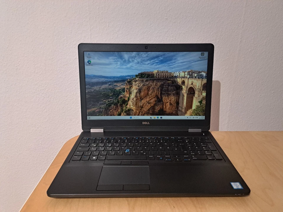 Dell Latitude E5570 · i5-6440HQ · 16GB · 512GB, Foto 1 von 5