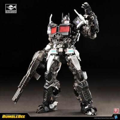 TRUMPETER dark Op Timus Prime Transforms action figure Assembly