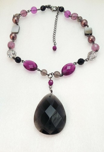  Lia Sophia  EMPRESS  Gray & Purple w/ MOP Necklace