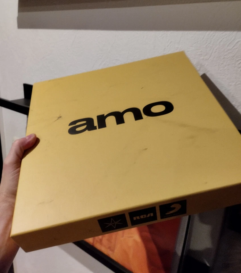 BRING ME THE HORIZON - AMO (BOX, CD, COLOL VINYL, FLAGGE, KEYRING) - Bild 4 von 4