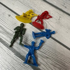 Vintage Plastic Mini Figures Toy Soldiers, Police, Mixed Lot Of 5 Figs