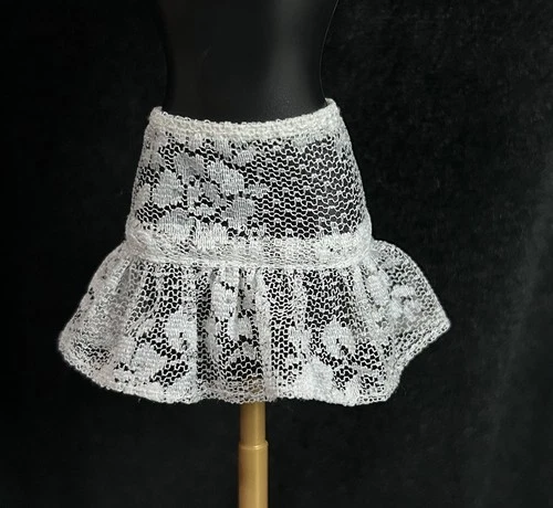 Vintage *Barbie* Clothes: Sheer Lacy White Ruffly Skirt Slip, Read