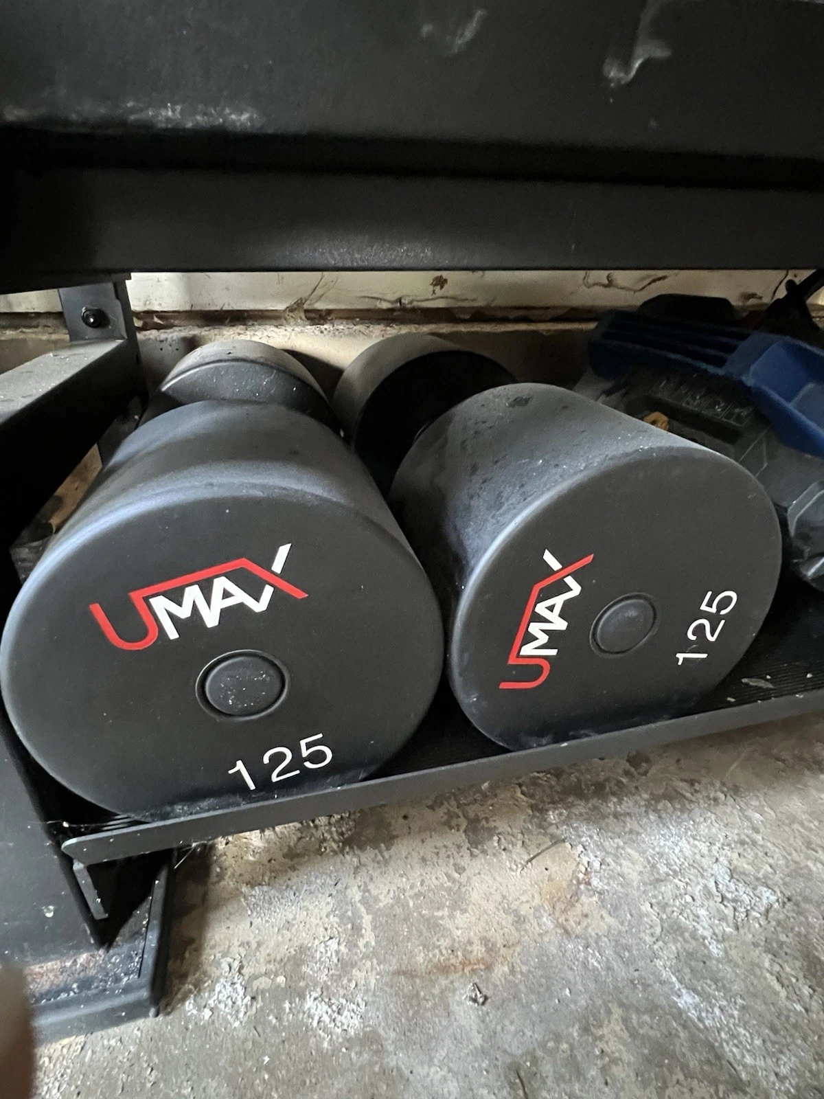 Umax 125lb Dumbells Pair