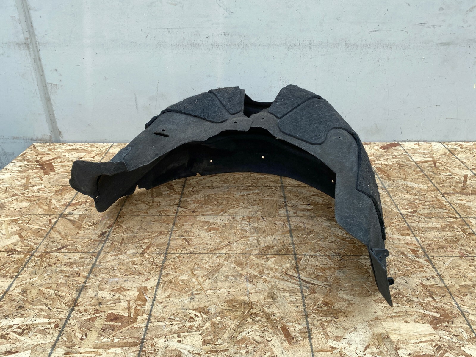 Bentley Continental GT 2012-2015 REAR+LEFT Fender liner