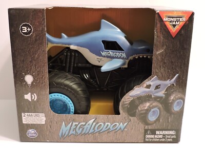 2024 MONSTER JAM SERIES MONSTER TRUCK -  MEGALODON 1:24 LIGHTS & SOUND