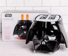 Uncanny Brands Star Wars Darth Vader Halo Toaster