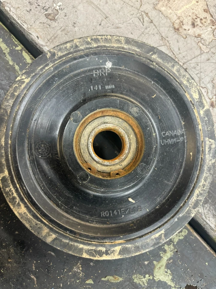 Ski Doo Factory Race MXZ 600 2014 negro, conjunto de ruedas 141 mm 503191316 RW6358 Foto 3 de 3