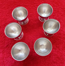 Vintage Eierbecher mit Spiegelpoliertem Edelstahl und Fuß - 6er Set - Retro MCM