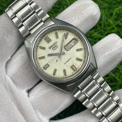 Vintage Seiko 5 Automatic Made in Japan Men’s Watch Day-Date 6309-8970