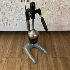 Hamilton Beach Commercial 932 Manual Citrus Juicer Press - Heavy Duty Cast Iron