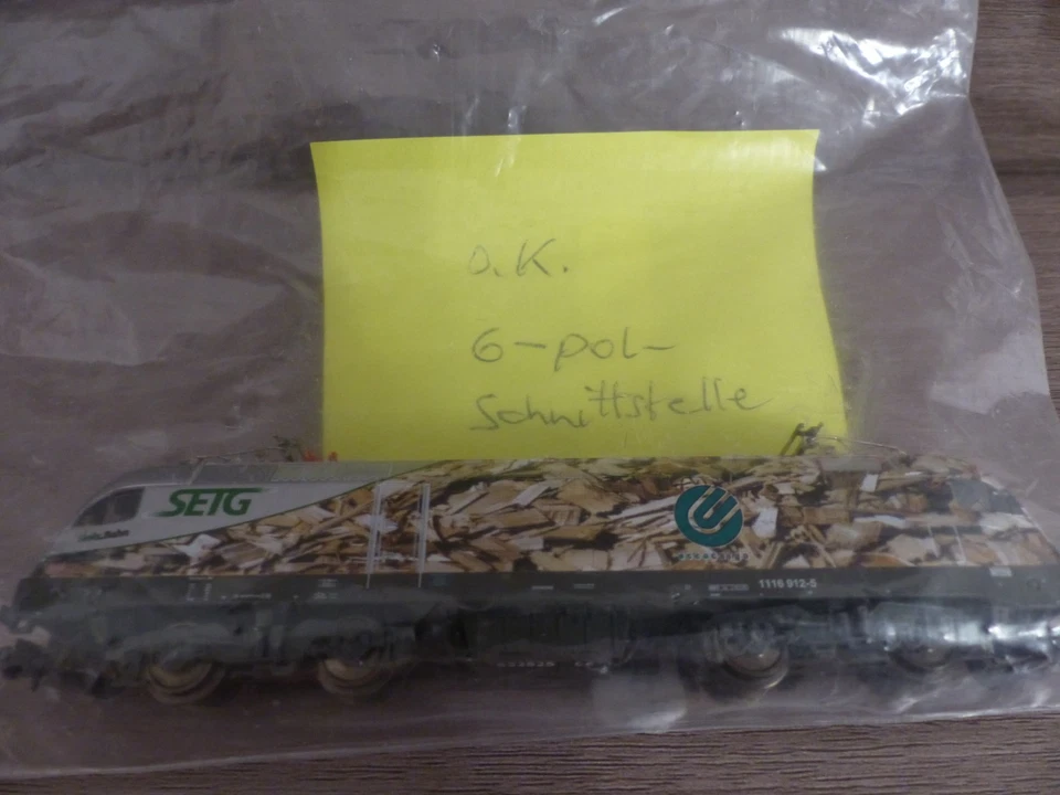 Minitrix 11612 N Elektrolokomotive Reihe 1116 Taurus getestet  aus Startpackung - Bild 4 von 4