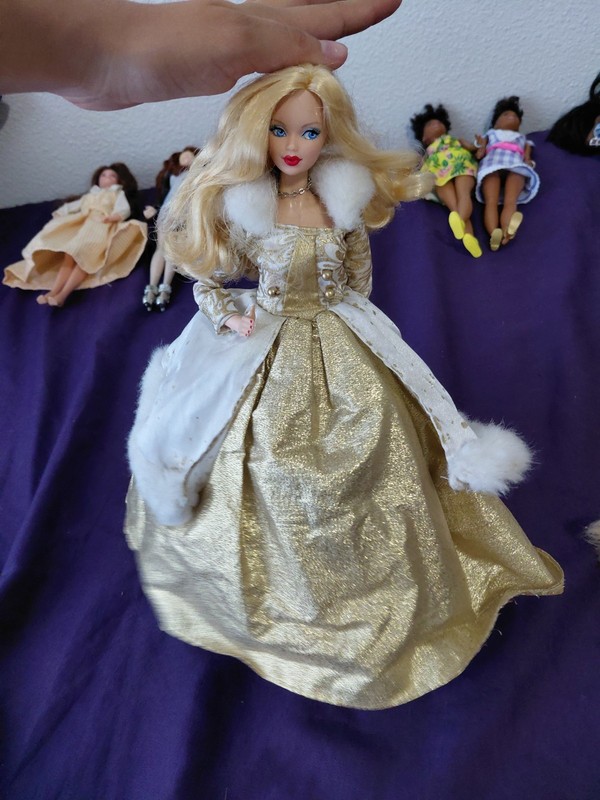 Blonde Wavy Hair Fashion Girl Doll w/ Gold & White Gown Faux Fur Trim Outfit