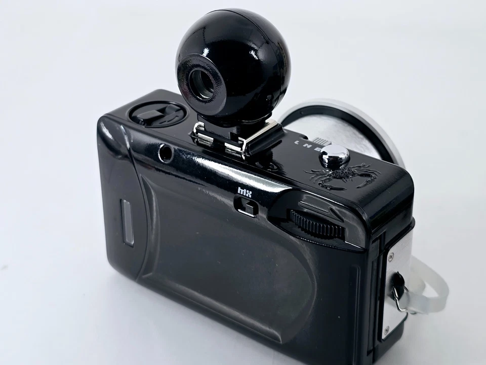 🌸[MINT] Lomography Fisheye 2 Black Compact 35mm Film Camera From JAPAN - Image 4 of 4