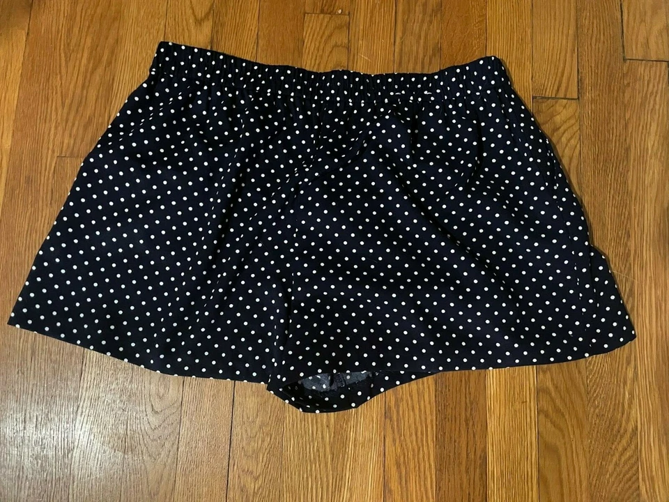 Women Gap Blue White Polka Dot Pleated Shorts Size L FS! - Image 3 of 4