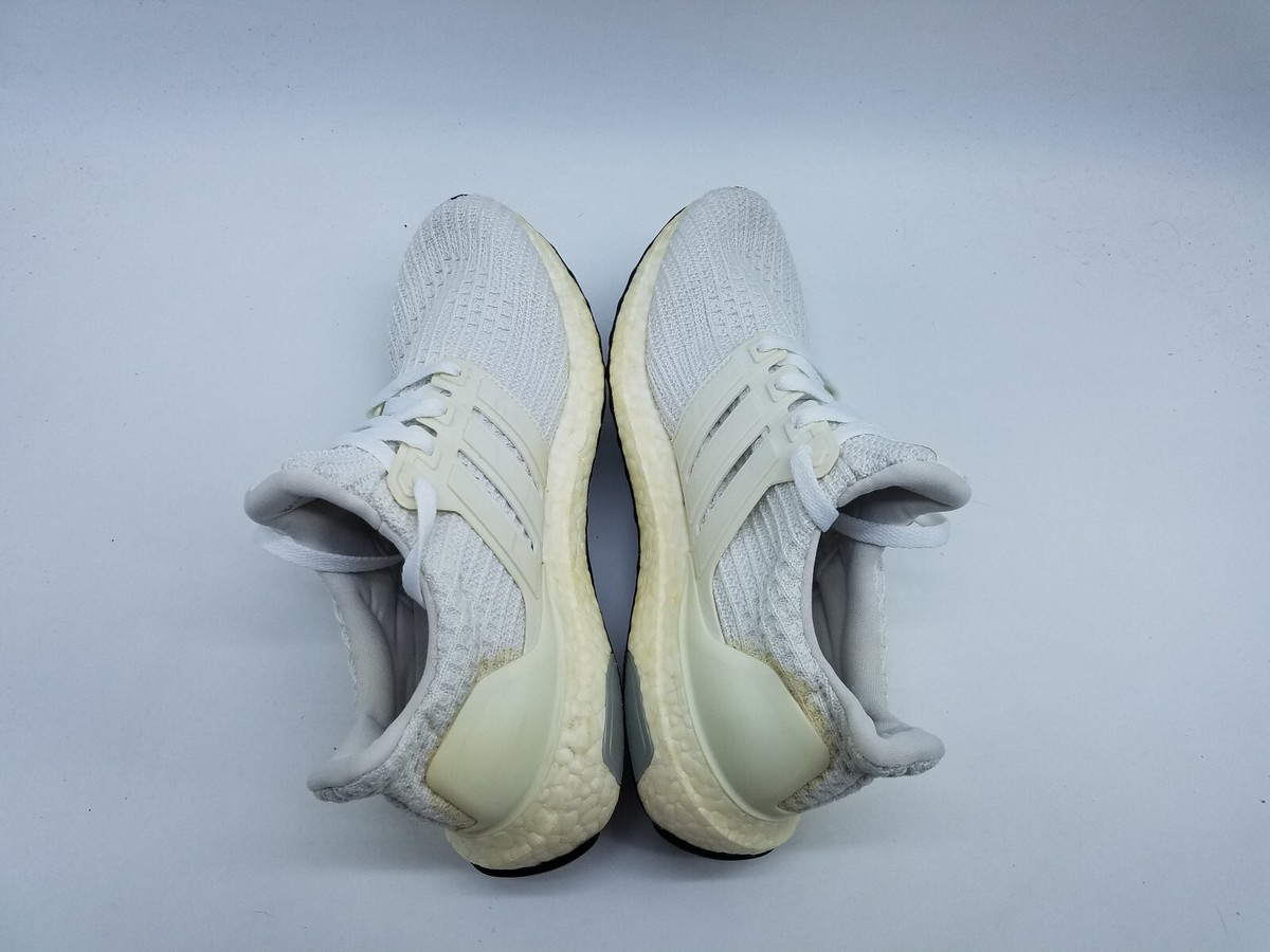 adidas gazelle silver green womens adidas ULTRABOOST 22 Running Shoes | Triple White main image 1