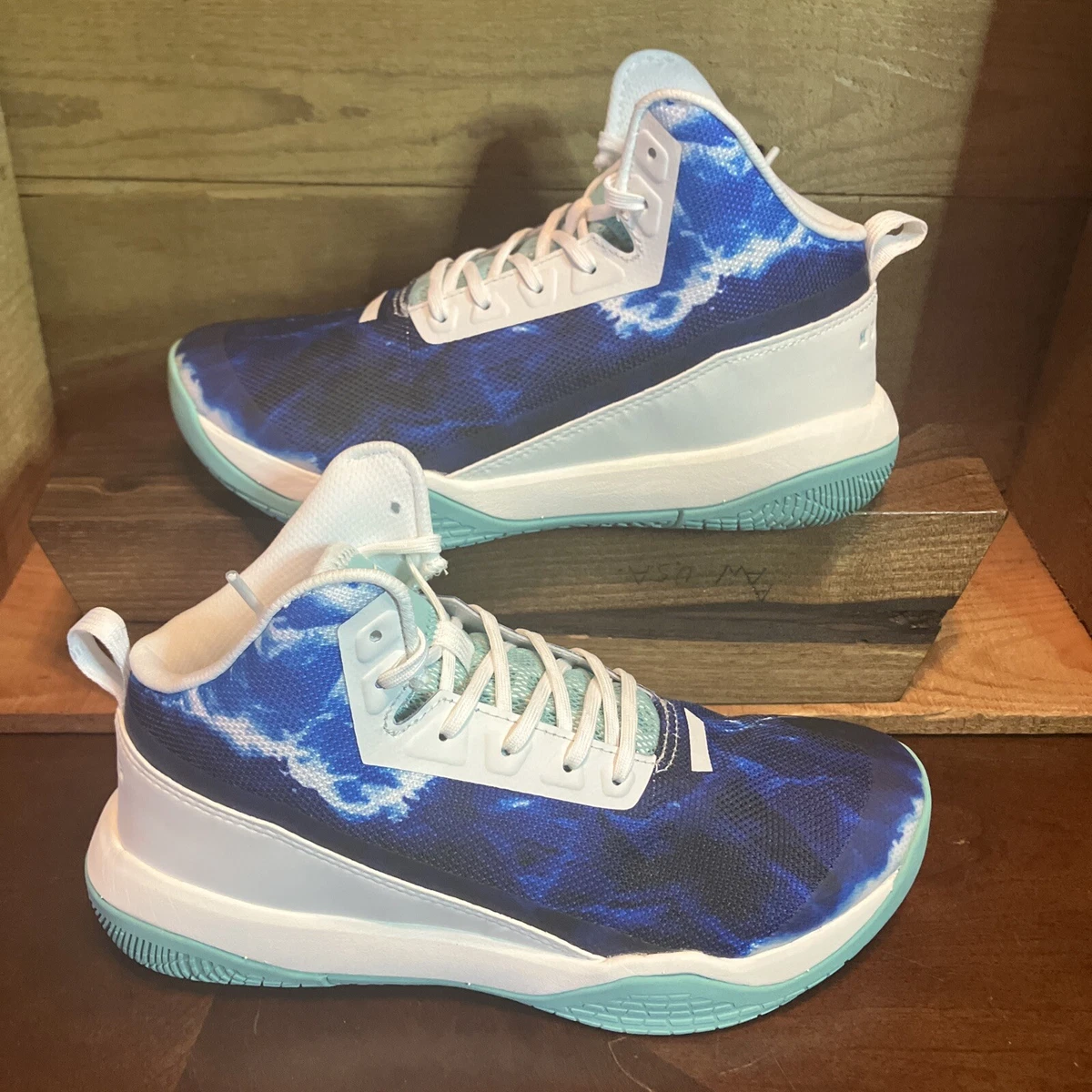 Women s Moolah Kicks Phantom 1 Basketball Sneaker Shoes Thunderstorm New size 6 eBay